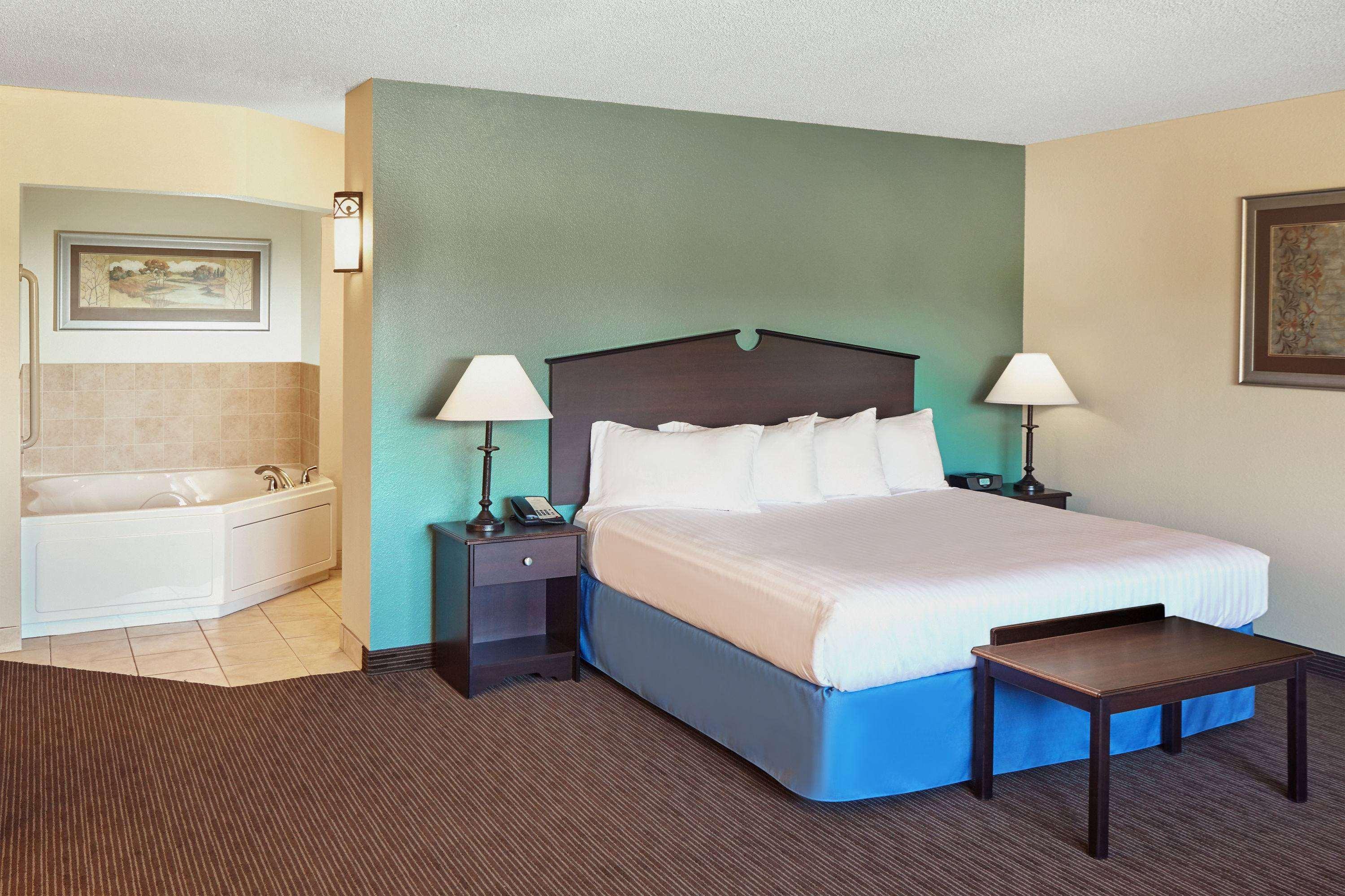 Americinn By Wyndham Green Bay East Exterior photo